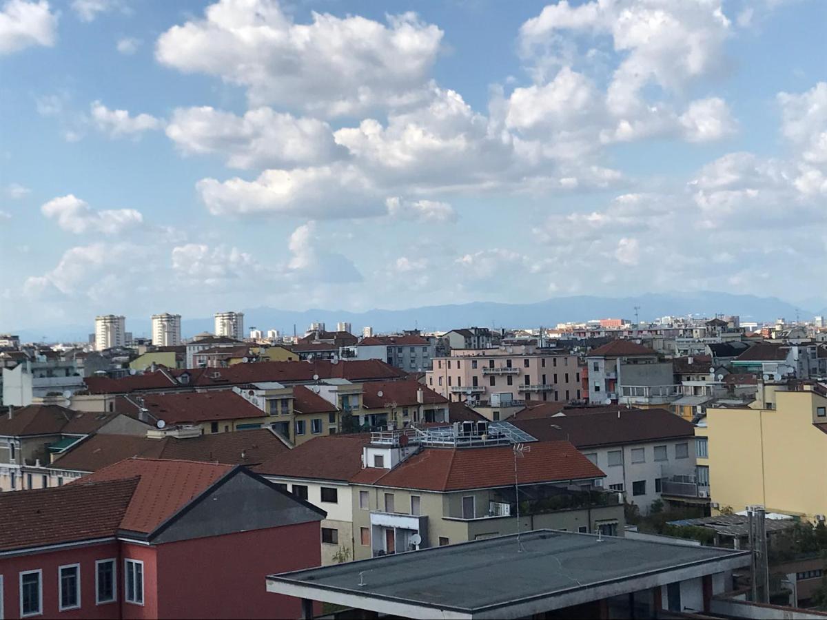 Up To Sky - With Terrace Apartment Milan